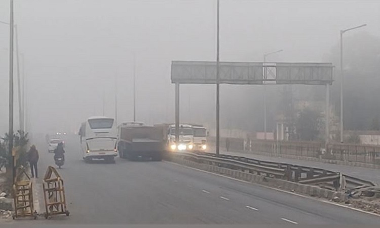 Fog conditions prevail in Delhi