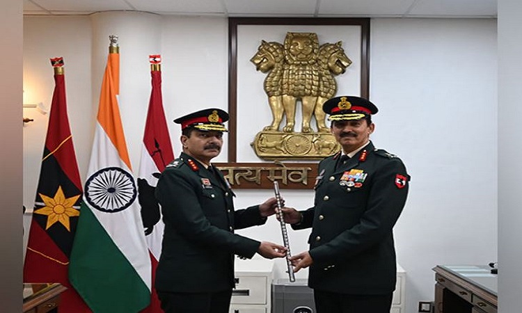 Lieutenant General Nagendra Singh and Lieutenant General Sanjiv Rai