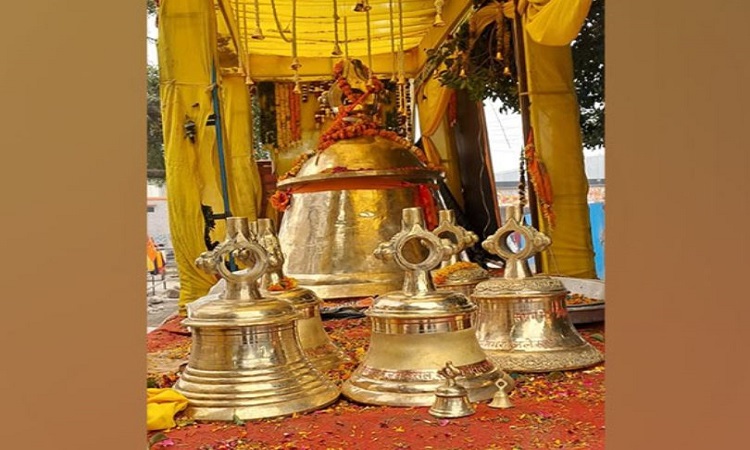 2400-kilogram bell handed over to the Ram Janmabhoomi Tirtha Kshetra
