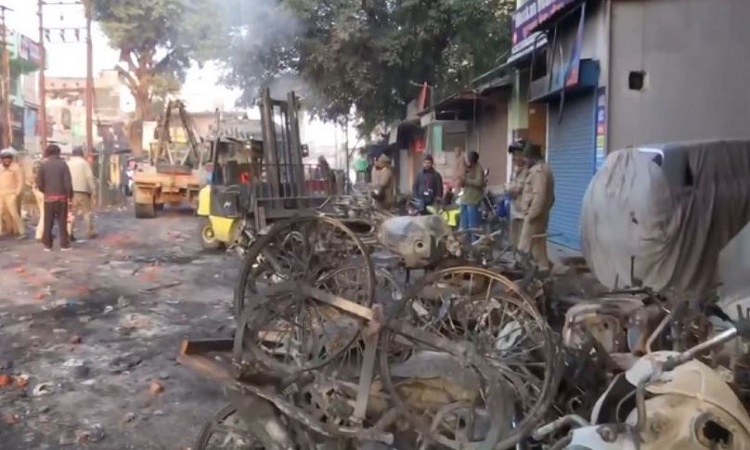 Violence erupted in Haldwani's Banbhoolpura area on Thursday during an anti-encroachment drive