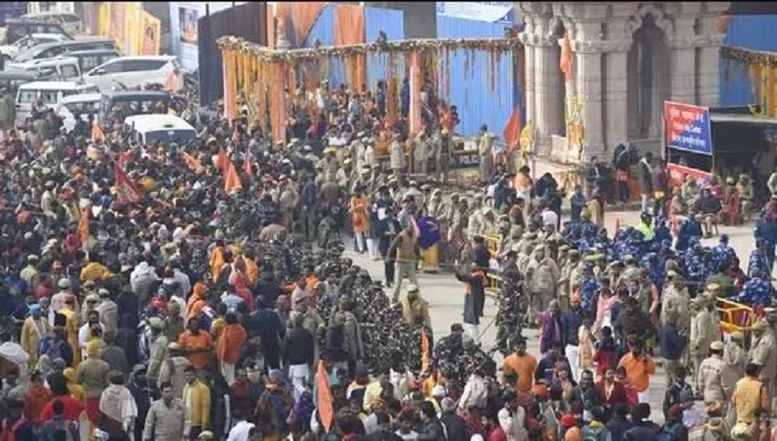 Devotees At Ayodhya temple