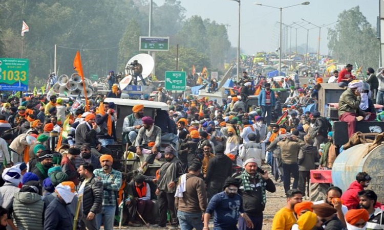 Farmers protest at Punjab-Haryana Shambhu border