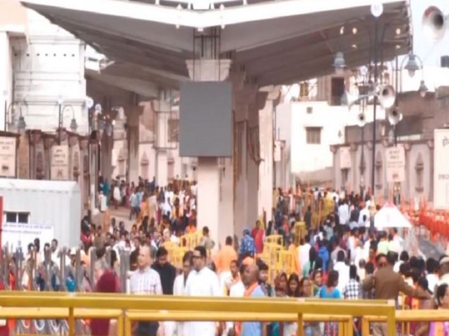 Devotees continue to throng Ram Mandir in Ayodhya