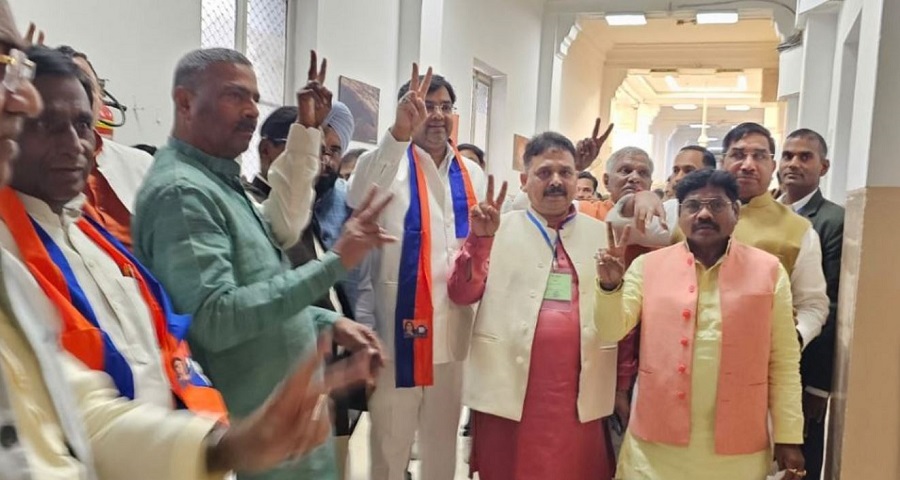 BJP MLAs during voting in UP