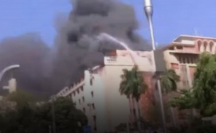 Massive fire in Vallabh Bhavan