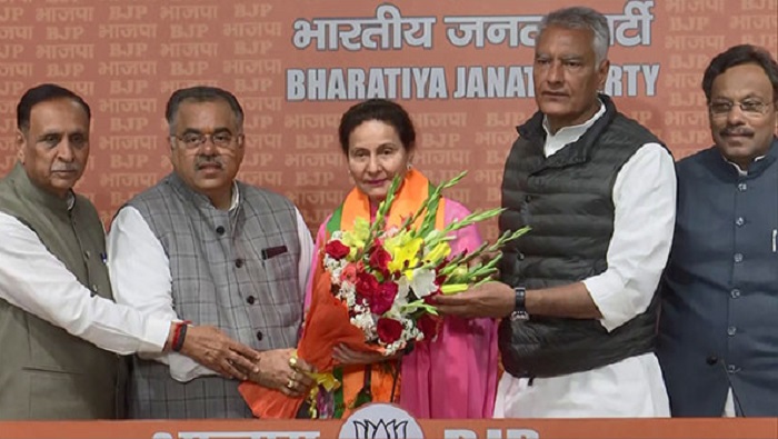 Preneet Kaur joins BJP