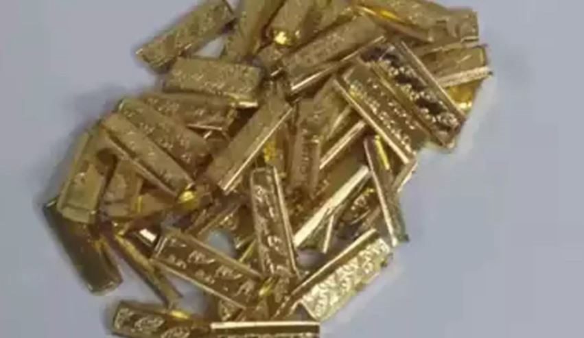Mumbai Customs seize over 2.99 kg gold