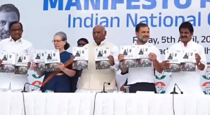 Congress president Mallikarjun Kharge, Sonia Gandhi, Rahul Gandhi unveils manifesto