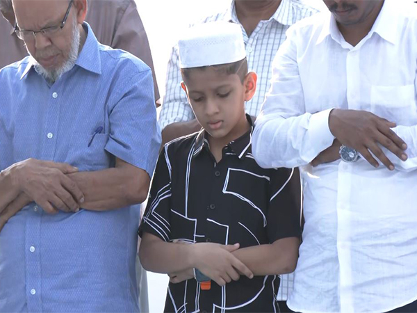 Muslims organise mass prayers on Eid-Ul-Fitr