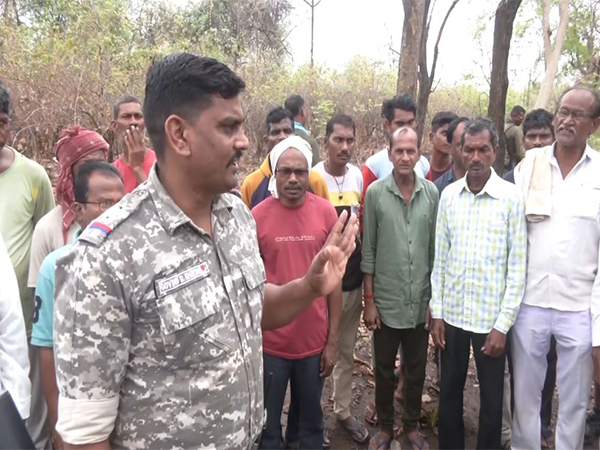 Police run public awareness campaign to reach out to voters in Gadchiroli