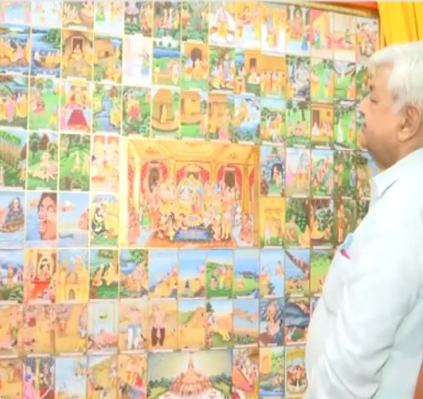VHP Chief Alok Kumar unveils unique Ramcharitmanas painting