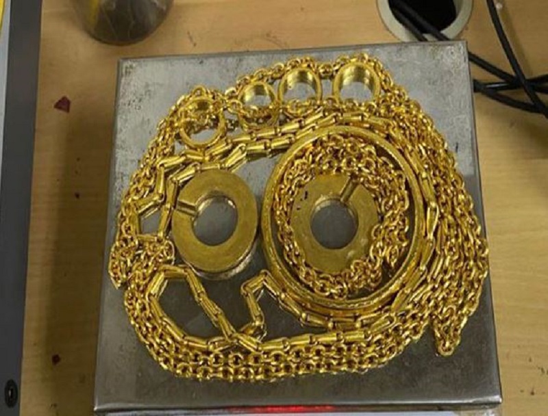 Customs seized gold chain and other ornaments