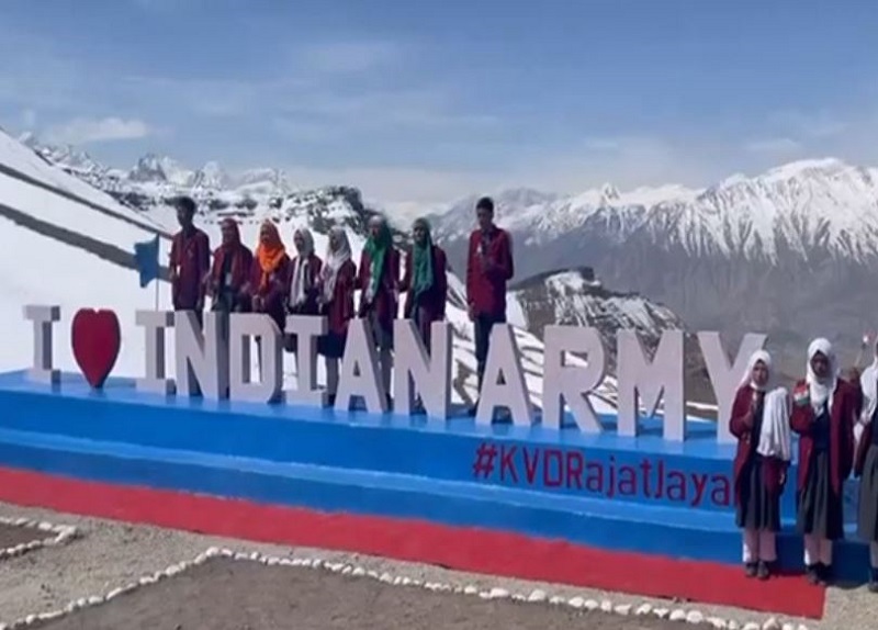 Indian Army unveils selfie point at Hombotingla Pass